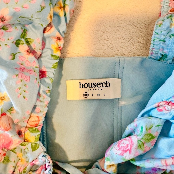 HOUSE OF CB TALLULAH BLUE VINTAGE FLORAL PUFF SLEEVE MIDI DRESS (Size XS) - Picture 9 of 12